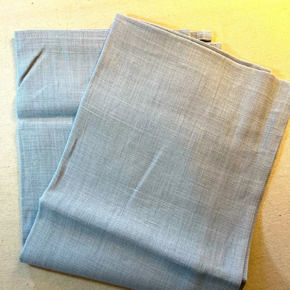 Libeco Linen Napoli Table runner - sky blue